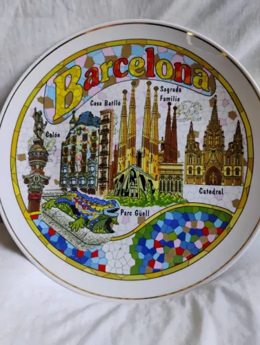Prato decorativo de parede Barcelona pintura linda e impecável uma relíquia