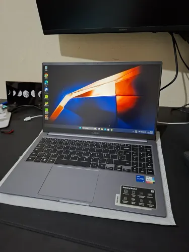 Samsung Galaxy Book4 i5 16/512gb