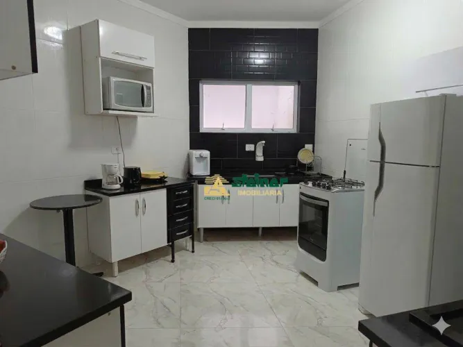 Sobrado com 2 dormitório para alugar, 120m² por R$ 3.095/mês - Vila Galvão - Guarulhos/SP