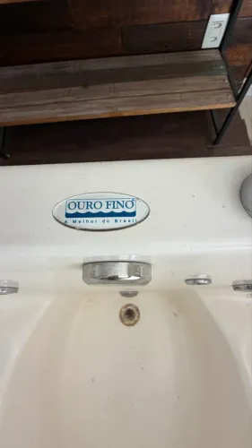 Banheira completa com aquecedor, muito nova