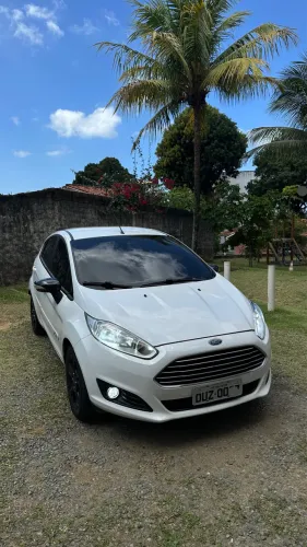 Ford Fiesta 1.6 16V Flex Aut. 5P 2014