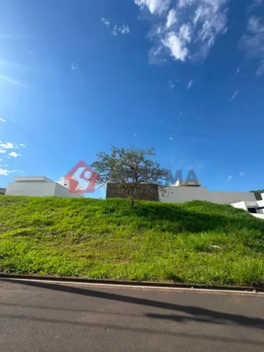 Terreno no condomínio RESIDENCIAL DAMHA BELVEDERE em Presidente Prudente