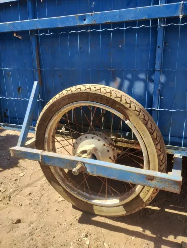 Um ótimo carrinho com opções para trabalhar com reciclagem ou com pequenas vendas