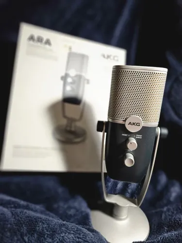 Microfone condensador AKG ARA (IMPECÁVEL, usado uma única vez)