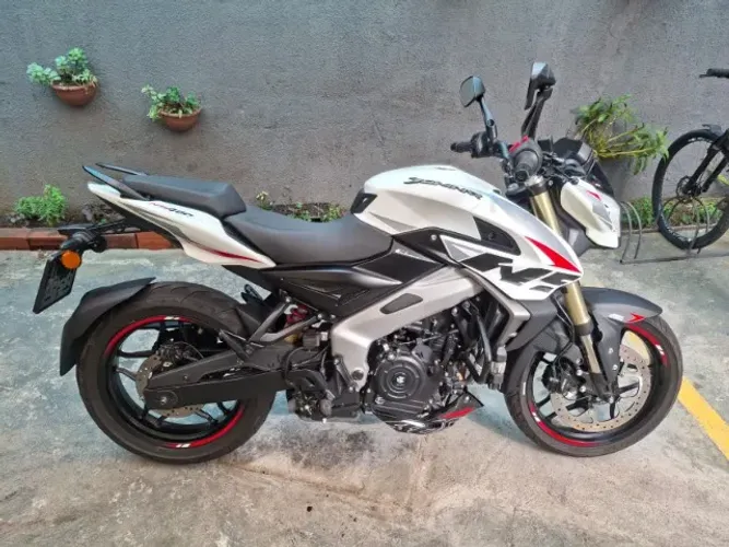  bajaj dominar ns 400 z quitada