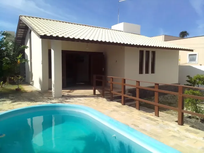 Casa para Locação em Lauro de Freitas, Vilas Do Atlântico, 2 dormitórios, 1 suíte, 2 banhe
