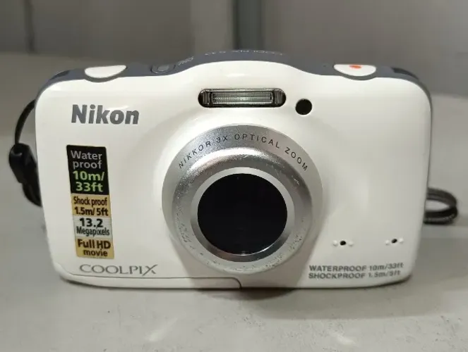 Câmera Digital Nikon Coolpix S32 Ótimo Estado Funcionando BRANCA