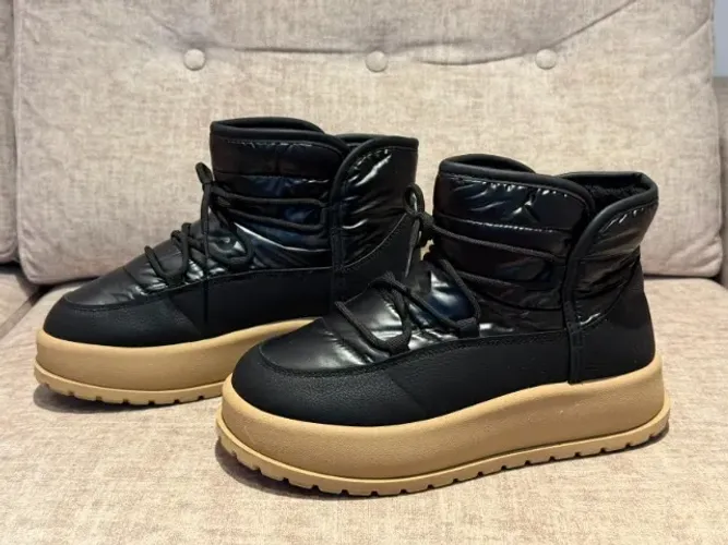 Bota de neve tamanho 35