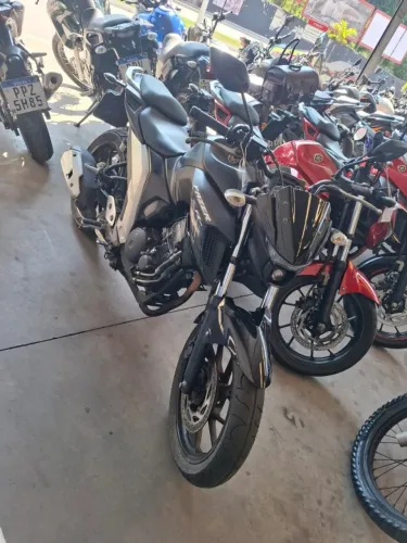 Yamaha FZ25 2022