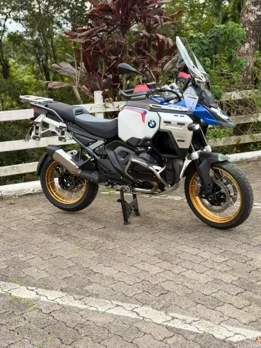 BMW GS 1300 Adventure Trophy 