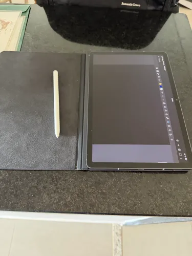 Samsung Galaxy Tab S10 FE 128GB / 8GB RAM + Caneta S Pen + Capa e Caixa Completa