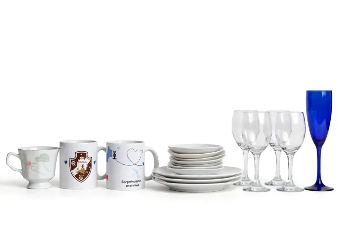 Conjunto de taças e xícaras