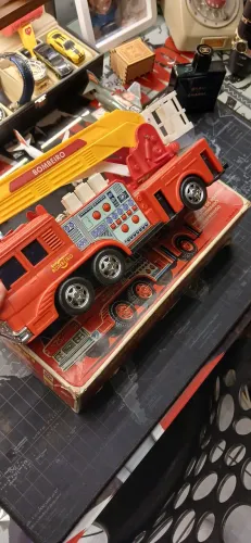 Caminhão bombeiro estrela