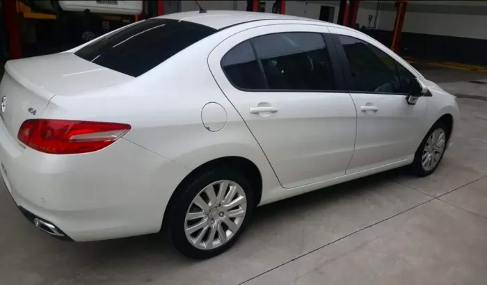 Peugeot 408 Sedan Allure 2.0 Flex 16V 4P Aut. 2016