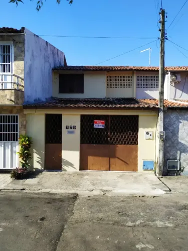 Imóvel para aluguel possui 1 metros quadrados com 3 quartos em Messejana - Fortaleza - CE