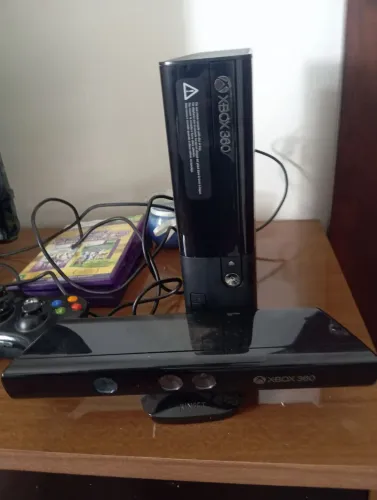 Xbox 360 com Kinect