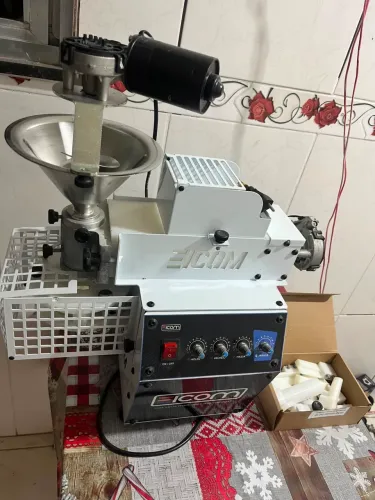 Máquina de salgado