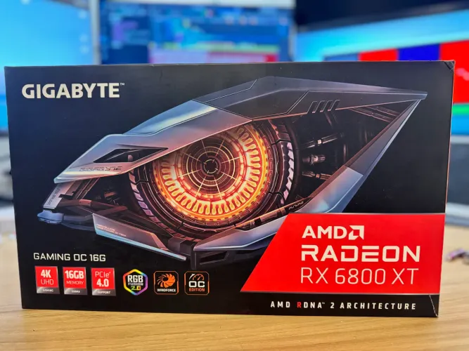 Placa de Vídeo Gigabyte RX 6800 XT Gaming OC 16GB GDDR6 - 4K