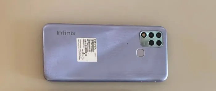 Infinix Hot 11 com Defeito - Ótimo Estado - Para Conserto ou Peças