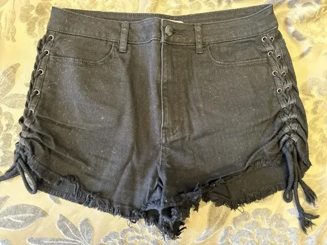 Shorts Feminino Preto Forever 21 - 40 BR