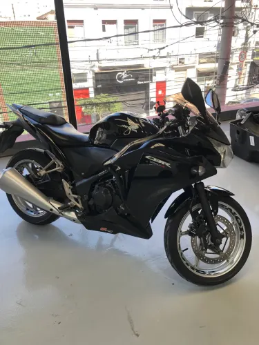 CBR 250R Excelente estado (Negociável)