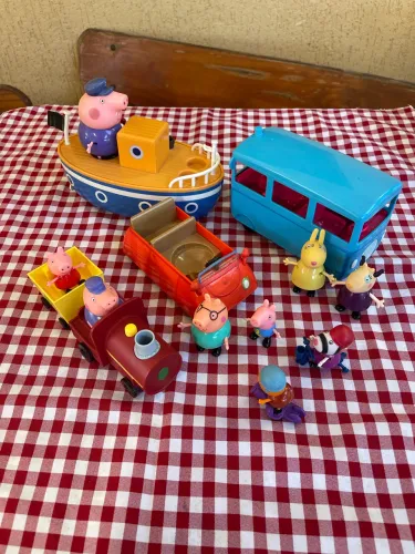 kit veiculos peppa pig hasbro/sunny trem barco carro onibus