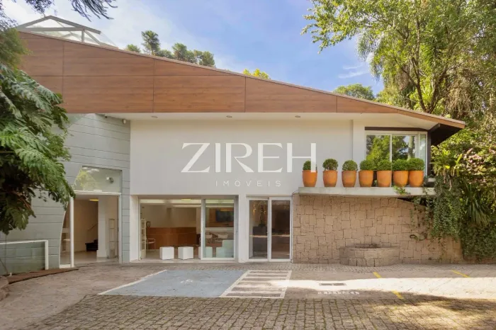 IMÓVEL COMERCIAL À VENDA COM EXCELENTE VISIBILIDADE NO BOM RETIRO