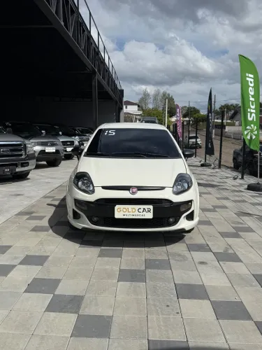 Fiat Punto Blackmotion Dual. 1.8 Flex 16V 5P 2015