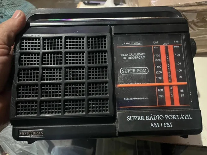 Rádio Portátil Motobras RM-PFT22AC (AM/FM) c defeito