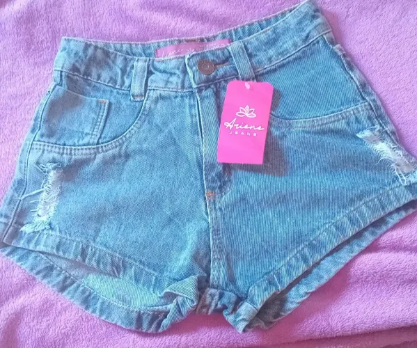 Short jeans