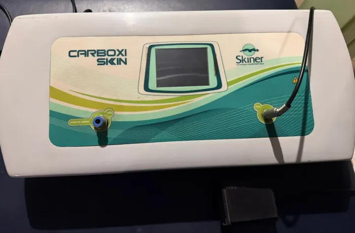 Aparelho de Carboxiterapia Carboxi Skin - Skiner (Com Pedal e Cilindro de CO2)
