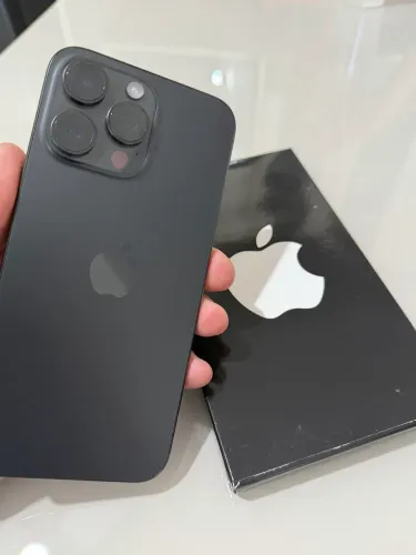 iPhone 15 Pro Max 512gb impecável