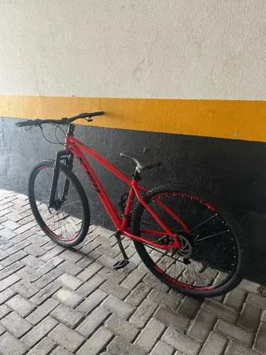 Bicicleta Vermelha KSW