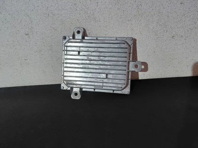 Modulo reator farol BYD Song Plus 2023 em diante