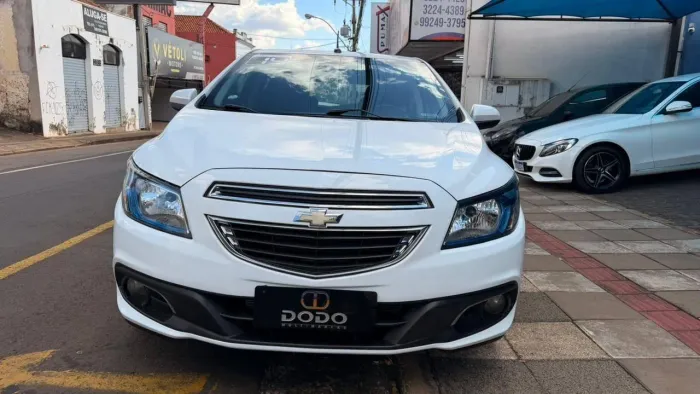 Chevrolet Onix Hatch LTZ 1.4 8V Flex Mec. 4P 2014