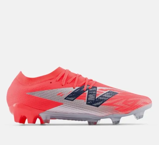 CHUTEIRA CAMPO NEW BALANCE EM ÓTIMO ESTADO