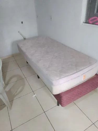 Vendo essa cama de solteiro 250 reais interessados me chama *