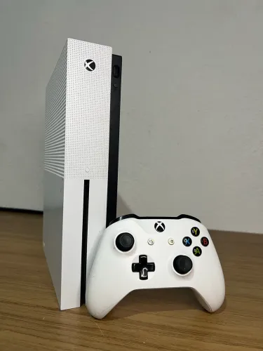 Xbox One S 