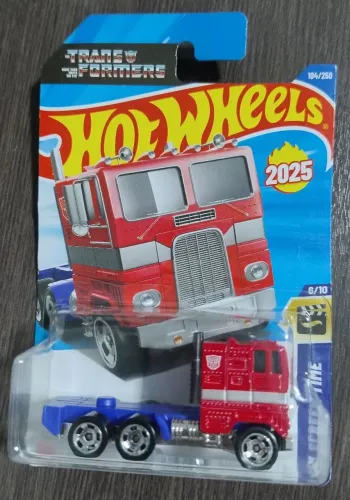 Hotwheels Optimus Prime Transformes