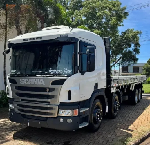 SCANIA P310 CARROCERIA ANO 2015