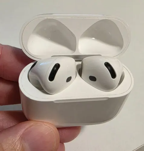 Apple Airpod 4 com Cancelamento de Ruído