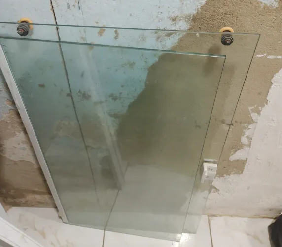 Janela de vidro completa