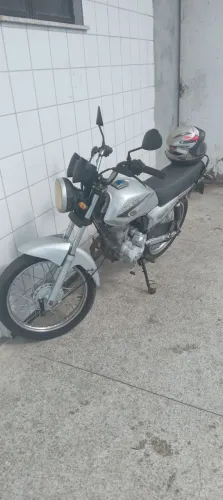 Moto 125c ano 2009 boa R$6.000,00