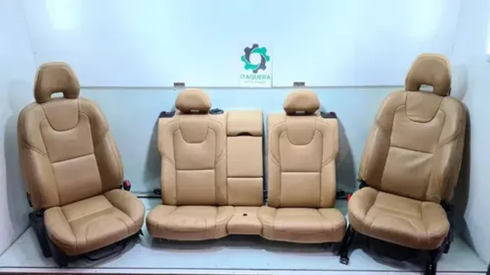 Jogo De Bancos Volvo V40 Ano 2017 2018 Bege