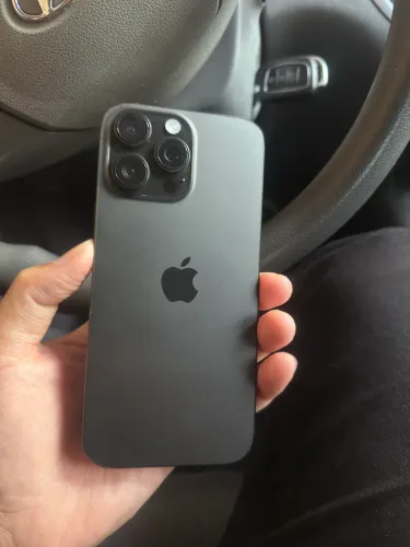 iPhone 16 Pro Max 256 black titânio 