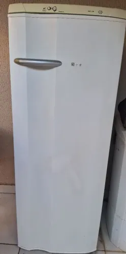 Geladeira electrolux