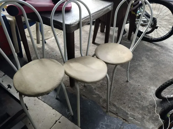 3 cadeiras ferro