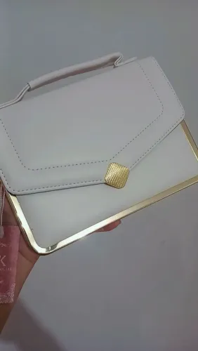 LINDA BOLSA COM ALÇA TRANSVERSAL POR APENAS R$39,90 A VISTA OU PIX ?