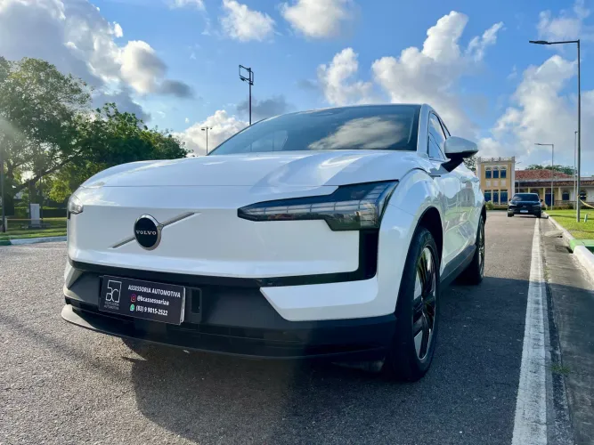 Volvo EX30 E60 Core (elétrico) 2024