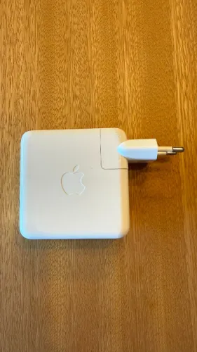 Adaptador energia / Carregador Apple 61w original